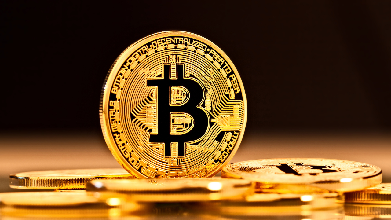 Circle Spikes in IPO Debut, Triggers Trading Halt; Trump Media Plans Bitcoin ETF Launch