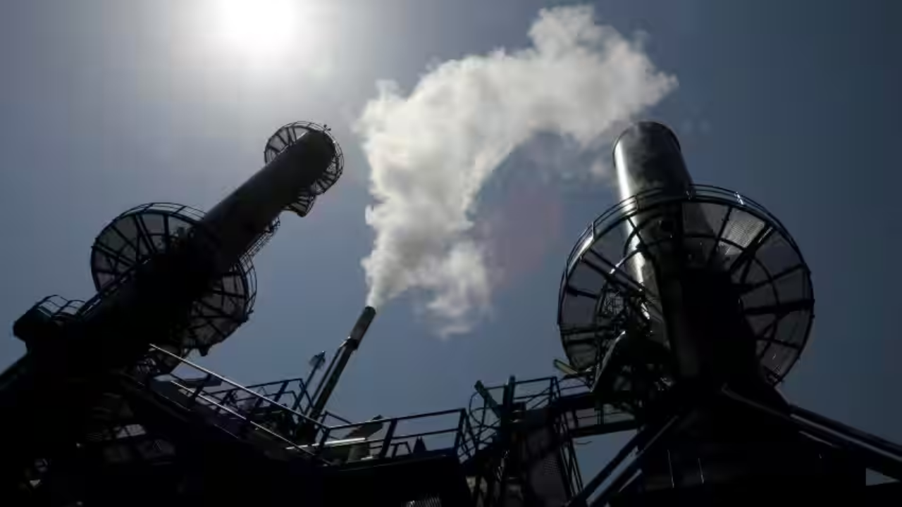 Oil Prices Surge as Israel-Iran Conflict Stokes Supply Disruption Fears